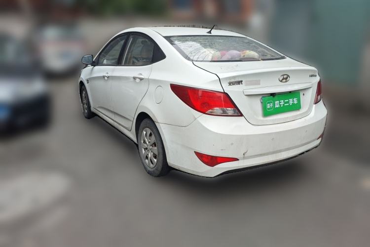 Used Hyundai Verna (older generation) 2016 1.4L Manual Smart GLS Trim Rear Left 45 Deg