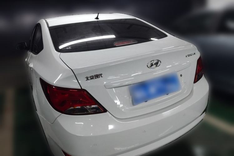 Used Hyundai Verna (older generation) 2016 1.4L Manual Smart GLS Trim Rear Left 45 Deg