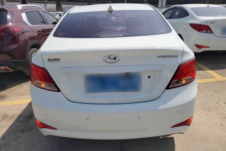 Used Hyundai Verna (older generation) 2016 1.4L Automatic Smart GLS Rear