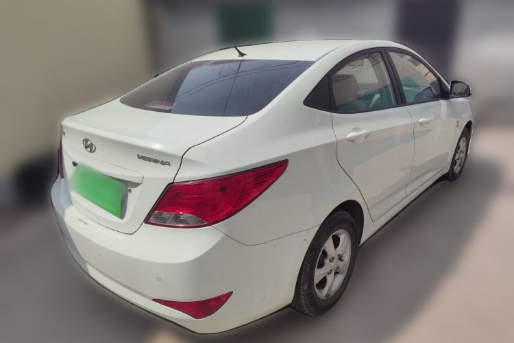 Used Hyundai Verna (older generation) 2016 1.4L Manual Fashion GS Rear Right 45 Deg