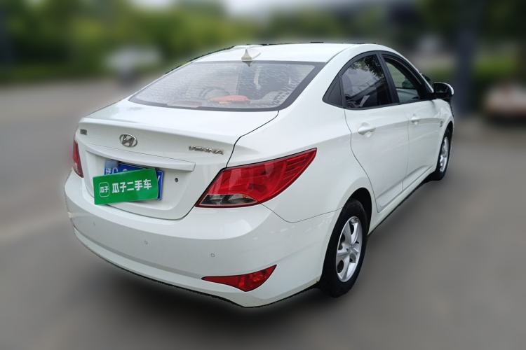 Used Hyundai Verna (older generation) 2016 1.4L Automatic Smart GLS Rear Right 45 Deg