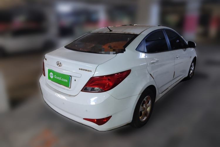 Used Hyundai Verna (older generation) 2016 1.4L Automatic Smart GLS Rear Right 45 Deg