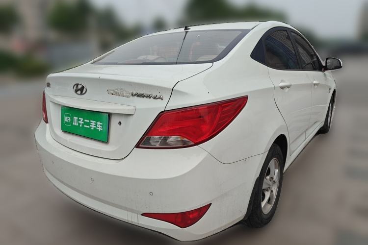 Used Hyundai Verna (older generation) 2016 1.4L Automatic Smart GLS Rear Right 45 Deg