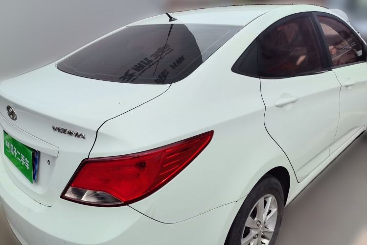 Used Hyundai Verna (older generation) 2016 1.4L Manual Fashion GS Rear Right 45 Deg