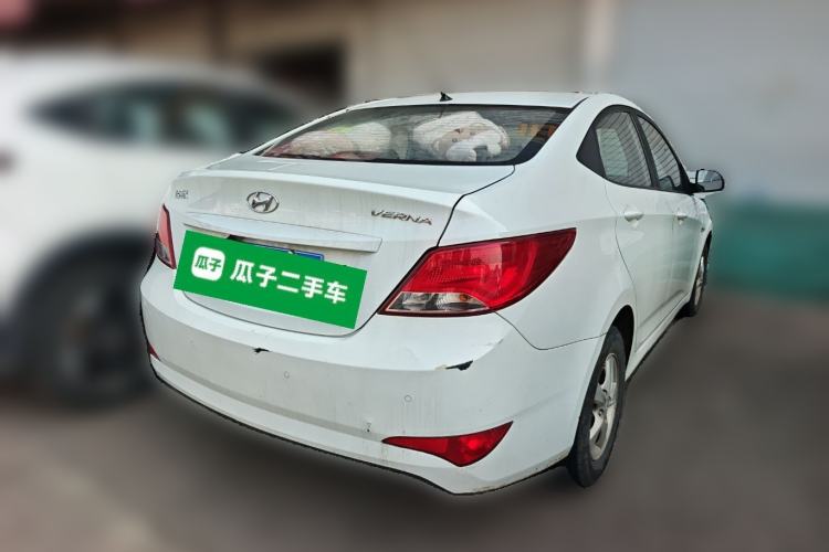 Used Hyundai Verna (older generation) 2016 1.4L Automatic Smart GLS Rear Right 45 Deg