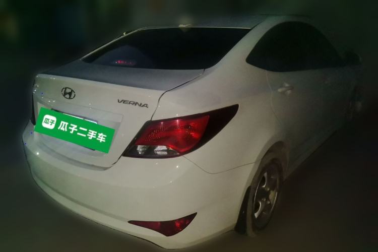 Used Hyundai Verna (older generation) 2016 1.4L Manual Smart GLS Trim Rear Right 45 Deg