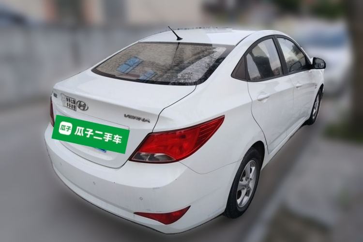 Used Hyundai Verna (older generation) 2016 1.4L Automatic Smart GLS Rear Right 45 Deg
