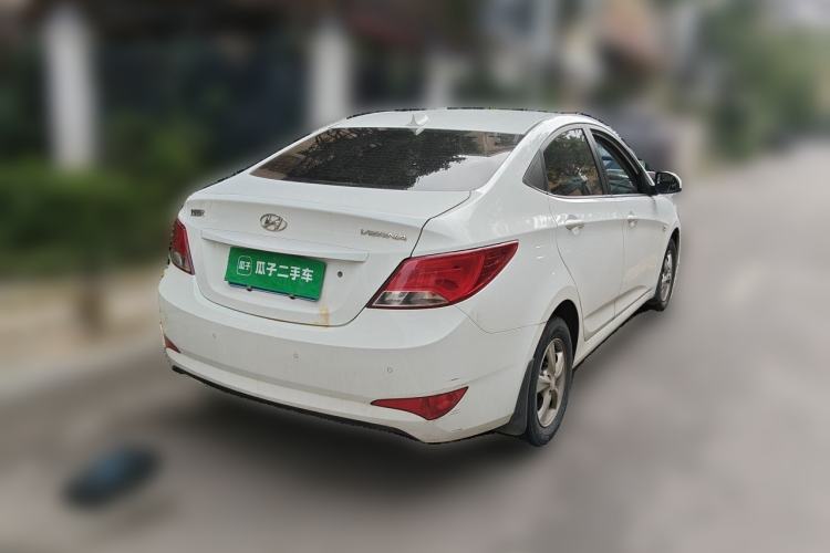 Used Hyundai Verna (older generation) 2016 1.4L Automatic Smart GLS Rear Right 45 Deg