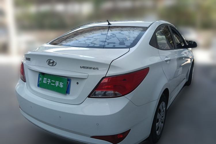 Used Hyundai Verna (older generation) 2016 1.4L Manual Smart GLS Trim Rear Right 45 Deg