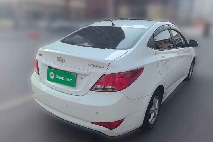 Used Hyundai Verna (older generation) 2016 1.4L Manual Smart GLS Trim Rear Right 45 Deg
