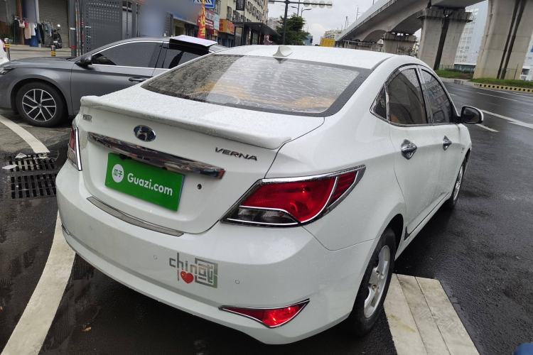 Used Hyundai Verna (older generation) 2016 1.4L Automatic Smart GLS Rear Right 45 Deg