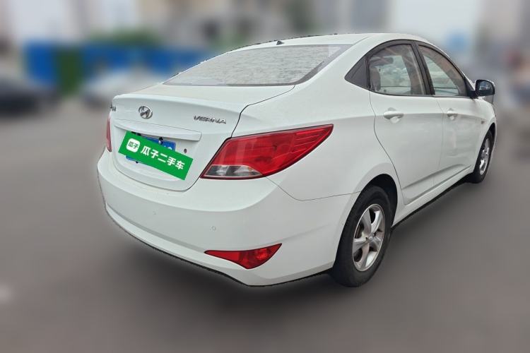 Used Hyundai Verna (older generation) 2016 1.4L Manual Smart GLS Trim Rear Right 45 Deg