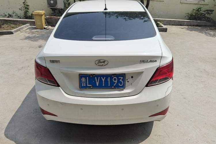 Used Hyundai Verna (older generation) 2016 1.4L Manual Smart GLS Trim Rear