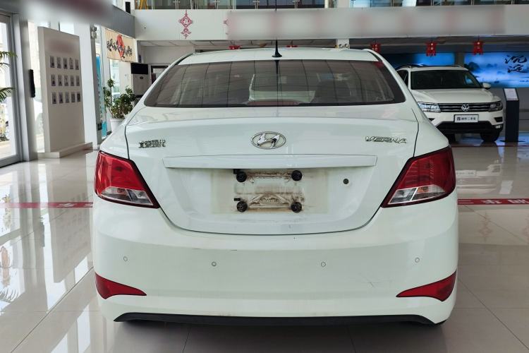 Used Hyundai Verna (older generation) 2016 1.4L Automatic Smart GLS Rear