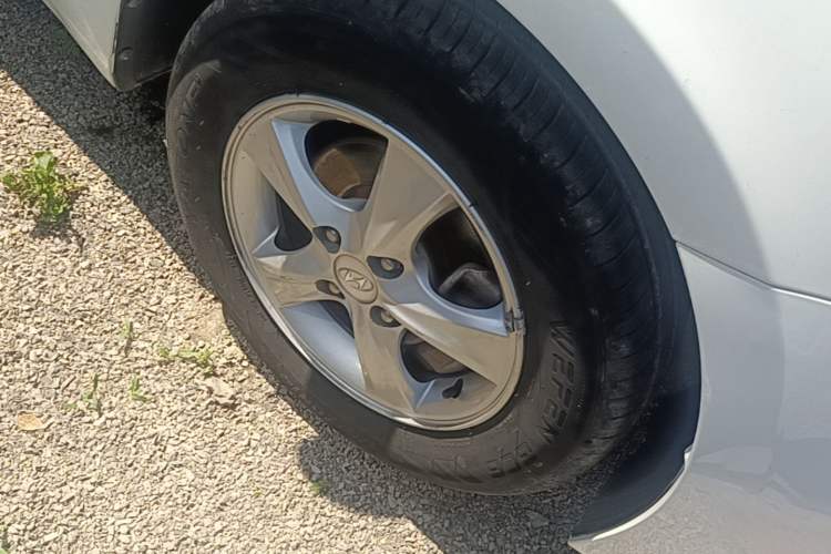 Used Hyundai Verna (older generation) 2016 1.4L Automatic Fashionable GS Model Right Front Wheel Hub