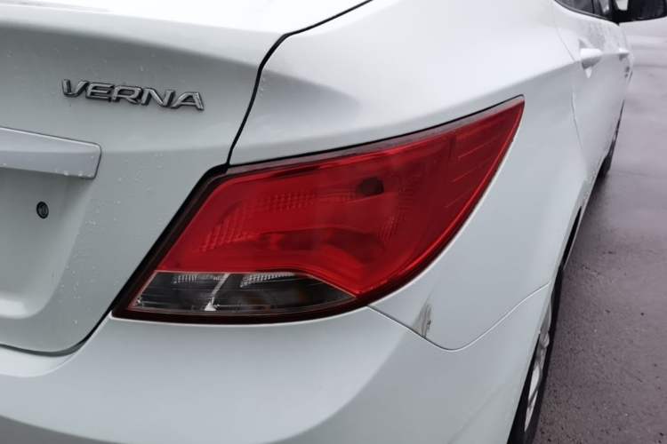 Used Hyundai Verna (older generation) 2016 1.4L Manual Smart GLS Trim Right Rear Taillight
