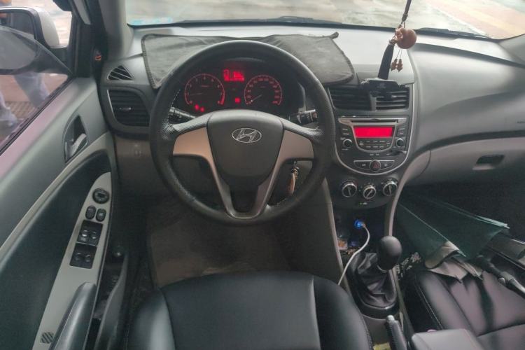 Used Hyundai Verna (older generation) 2016 1.4L Manual Smart GLS Trim Steering Wheel