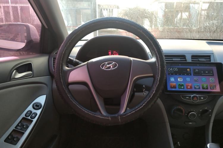 Used Hyundai Verna (older generation) 2016 1.4L Manual Smart GLS Trim Steering Wheel