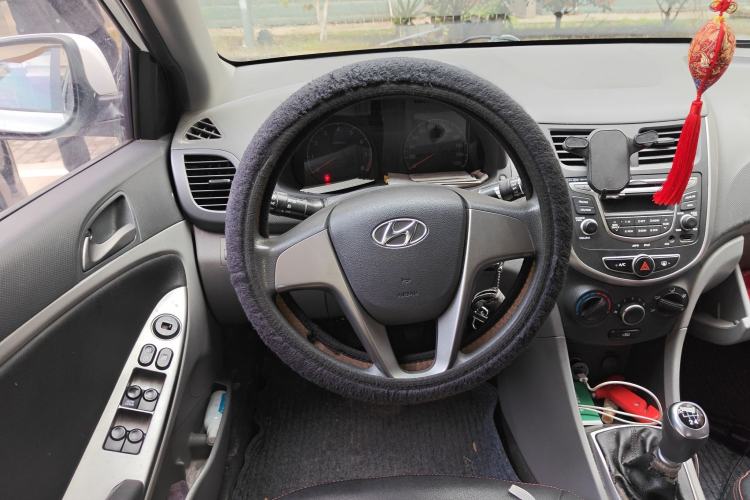 Used Hyundai Verna (older generation) 2016 1.4L Manual Smart GLS Trim Steering Wheel