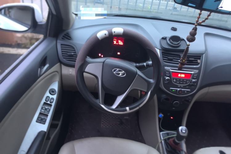 Used Hyundai Verna (older generation) 2016 1.4L Manual Smart GLS Trim Steering Wheel