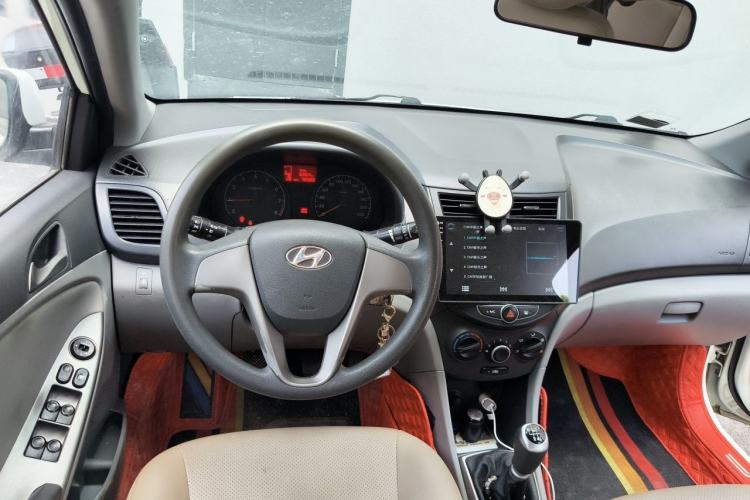 Used Hyundai Verna (older generation) 2016 1.4L Manual Smart GLS Trim Steering Wheel
