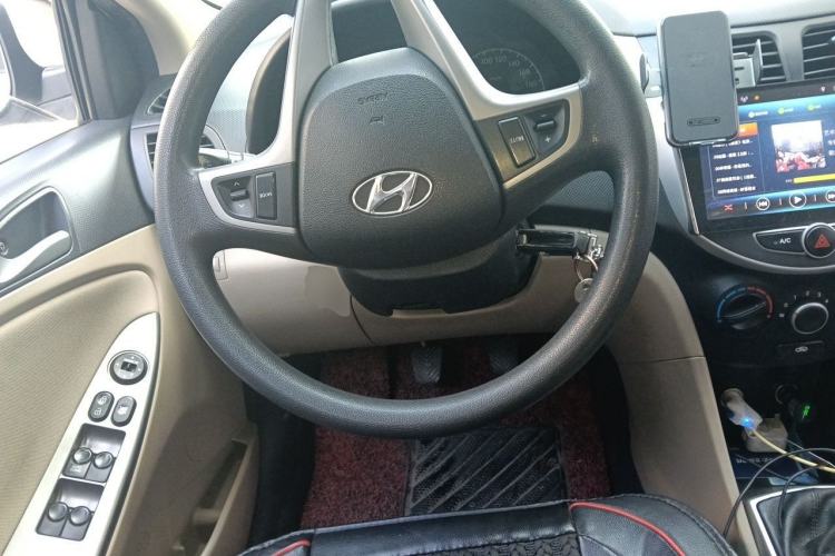 Used Hyundai Verna (older generation) 2016 1.4L Manual Smart GLS Trim Steering Wheel