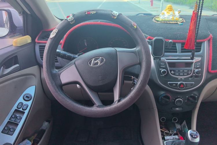 Used Hyundai Verna (older generation) 2016 1.4L Manual Smart GLS Trim Steering Wheel