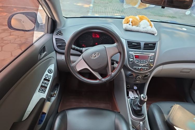 Used Hyundai Verna (older generation) 2016 1.4L Manual Smart GLS Trim Steering Wheel