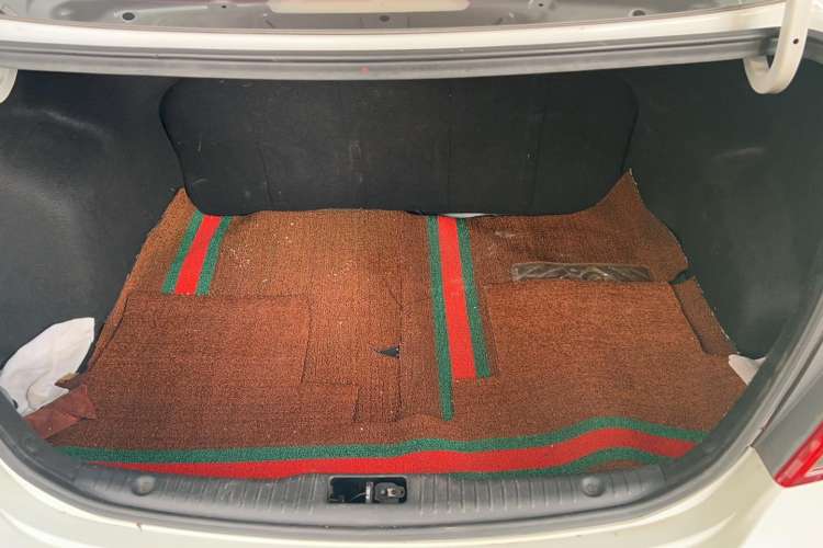 Used Hyundai Verna (older generation) 2016 1.4L Automatic Smart GLS Trunk