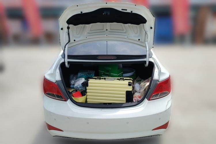Used Hyundai Verna (older generation) 2016 1.4L Manual Smart GLS Trim Trunk