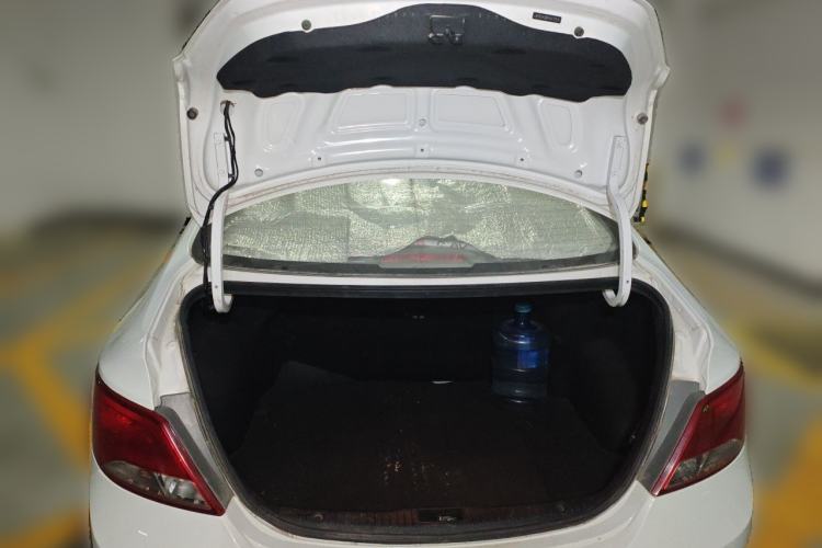 Used Hyundai Verna (older generation) 2016 1.4L Manual Smart GLS Trim Trunk