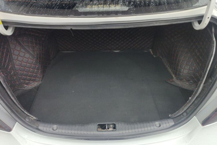 Used Hyundai Verna (older generation) 2016 1.4L Automatic Smart GLS Trunk