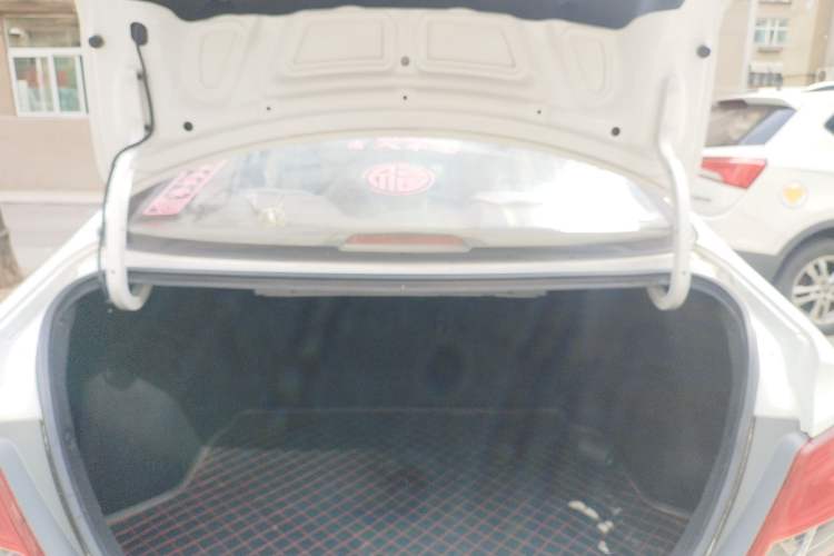 Used Hyundai Verna (older generation) 2016 1.4L Manual Smart GLS Trim Trunk