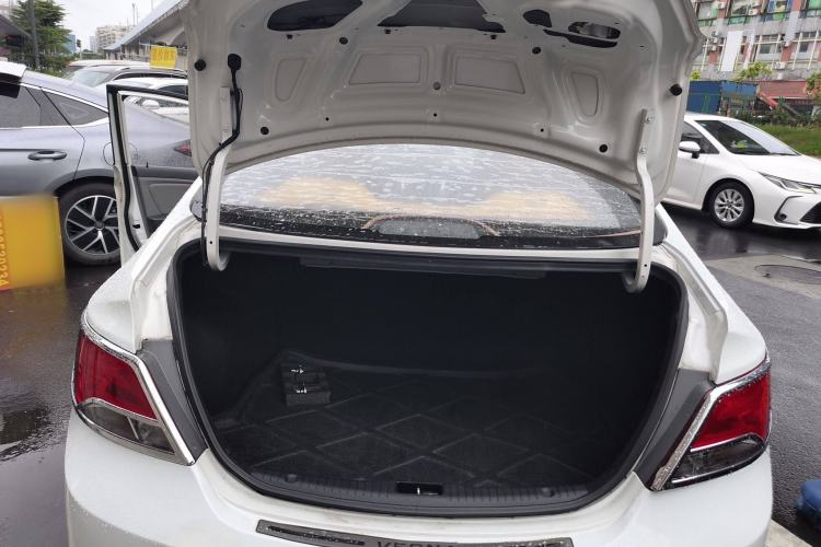 Used Hyundai Verna (older generation) 2016 1.4L Automatic Smart GLS Trunk