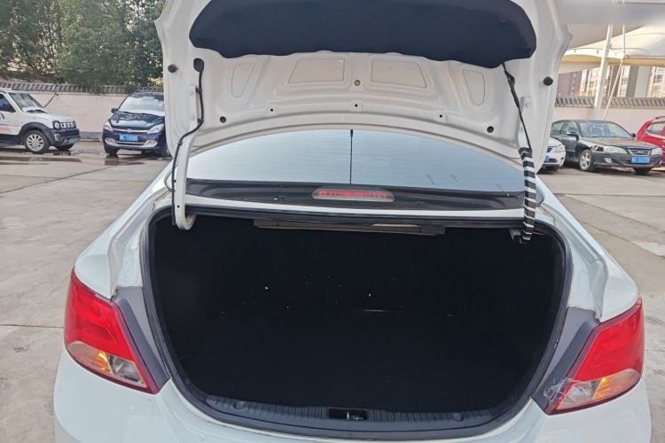 Used Hyundai Verna (older generation) 2016 1.4L Automatic Smart GLS Trunk