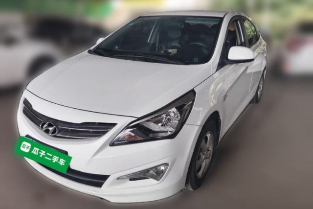 Hyundai Verna (older generation) 2016 1.4L Automatic Smart GLS de segunda mano