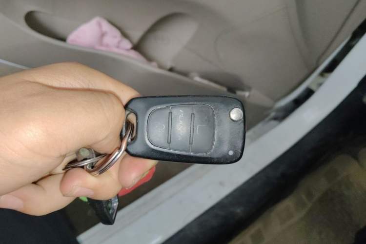 Used Hyundai Verna (older generation) 2016 1.4L Automatic Fashionable GS Model Vehicle Key