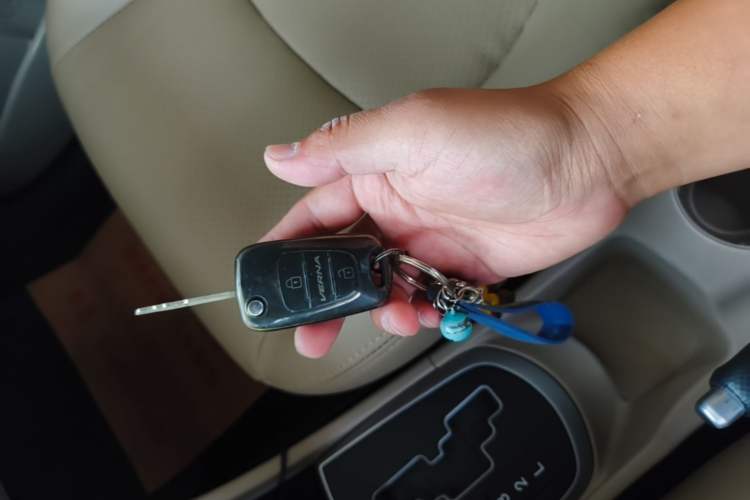 Used Hyundai Verna (older generation) 2016 1.4L Automatic Smart GLS Vehicle Key
