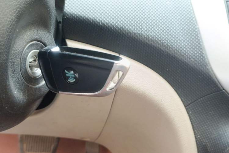 Used Hyundai Verna (older generation) 2016 1.4L Automatic Smart GLS Vehicle Key
