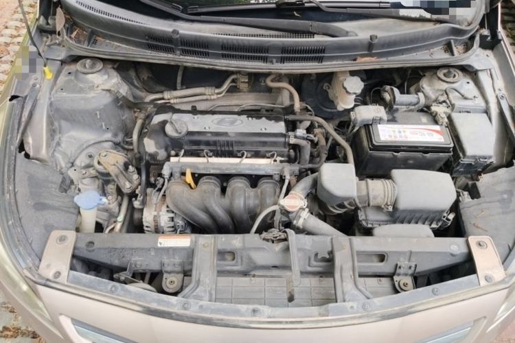 Used Hyundai Verna (older generation) 2016 1.4L Manual Smart GLS Trim Engine Bay