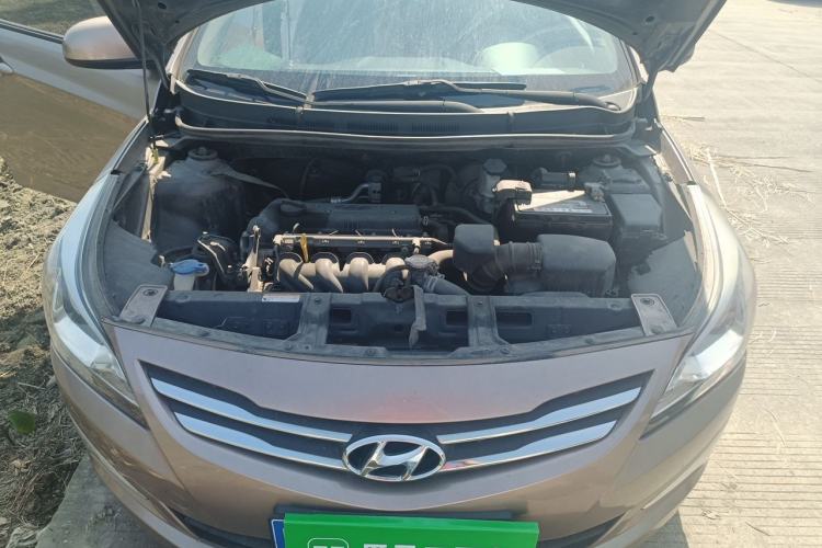 Used Hyundai Verna (older generation) 2016 1.4L Manual Smart GLS Trim Engine Bay