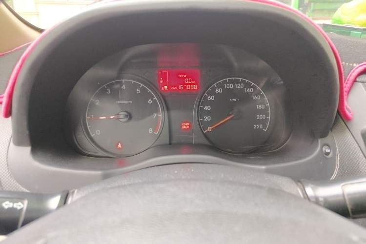 Used Hyundai Verna (older generation) 2016 1.4L Manual Smart GLS Trim Instrument Cluster