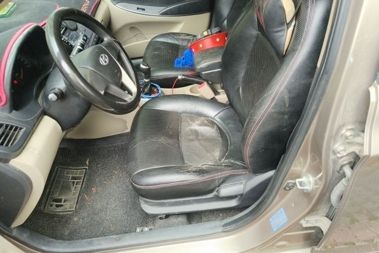 Used Hyundai Verna (older generation) 2016 1.4L Manual Smart GLS Trim Left Front Seat