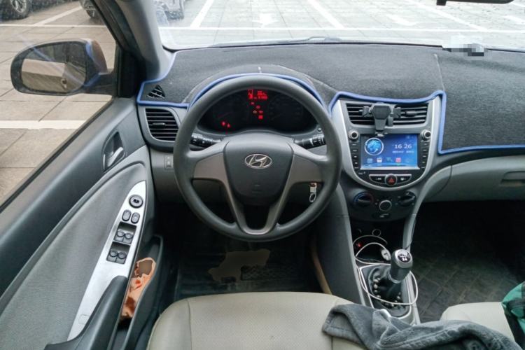 Used Hyundai Verna (older generation) 2016 1.4L Manual Smart GLS Trim Steering Wheel