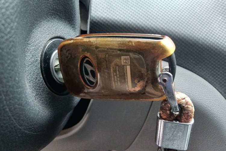 Used Hyundai Verna (older generation) 2016 1.4L Manual Smart GLS Trim Vehicle Key
