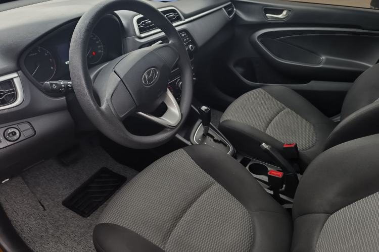 Used Hyundai Verna (older generation) 2017 1.4L Automatic YueXiang Edition China V-standard Interior 1