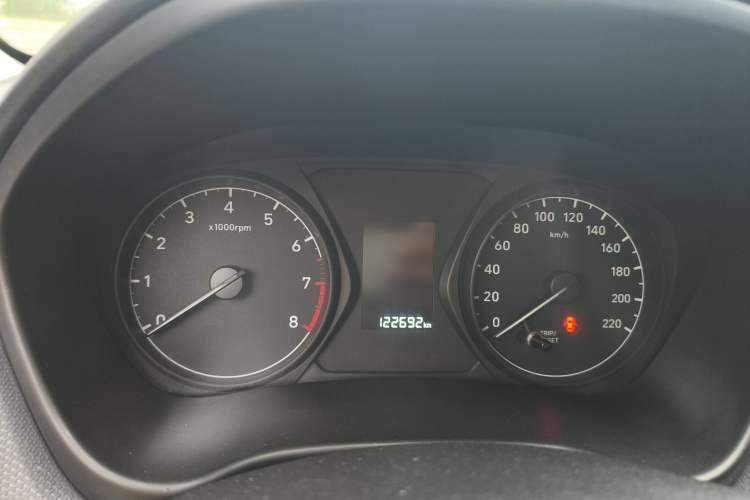 Used Hyundai Verna (older generation) 2017 1.4L Automatic YueXiang Edition China V-standard Odometer Close Up