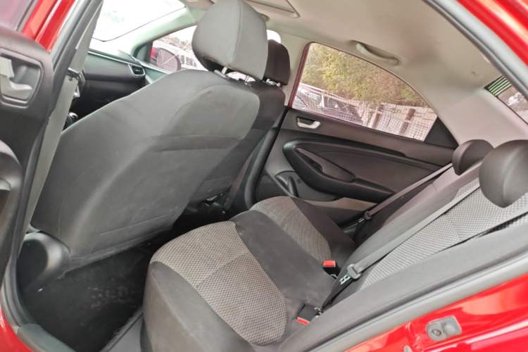 Used Hyundai Verna (older generation) 2017 1.4L Automatic YueXiang Edition China V-standard Left Rear Seat