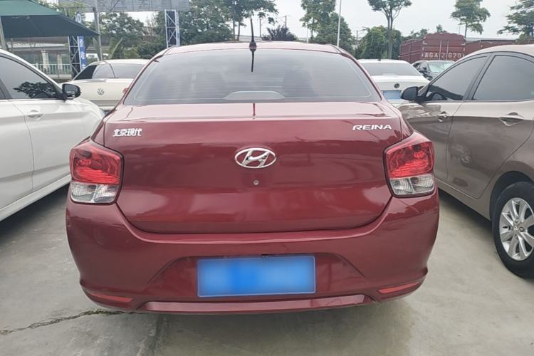 Used Hyundai Verna (older generation) 2017 1.4L Manual Colorful Skyroof Version China V Standard Rear