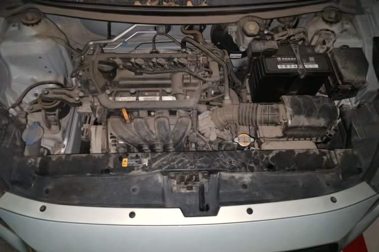 Used Hyundai Verna (older generation) 2017 1.4L Manual Refreshed Version China VI Standard Engine Bay